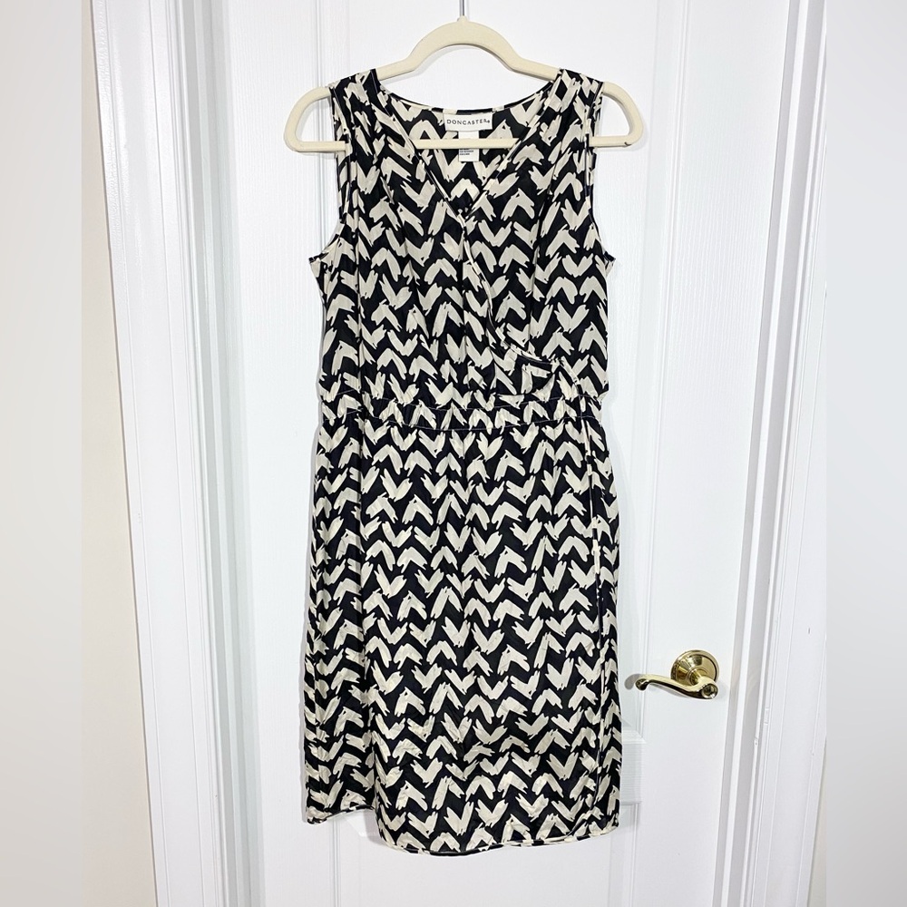 Doncaster SILK Brushstroke Pattern Sleeveless Faux Wrap Dress Black Cream Sz 6P